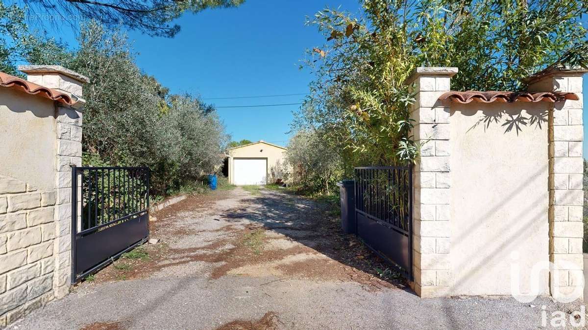 Photo 4 - Maison à SAINT-MAXIMIN-LA-SAINTE-BAUME