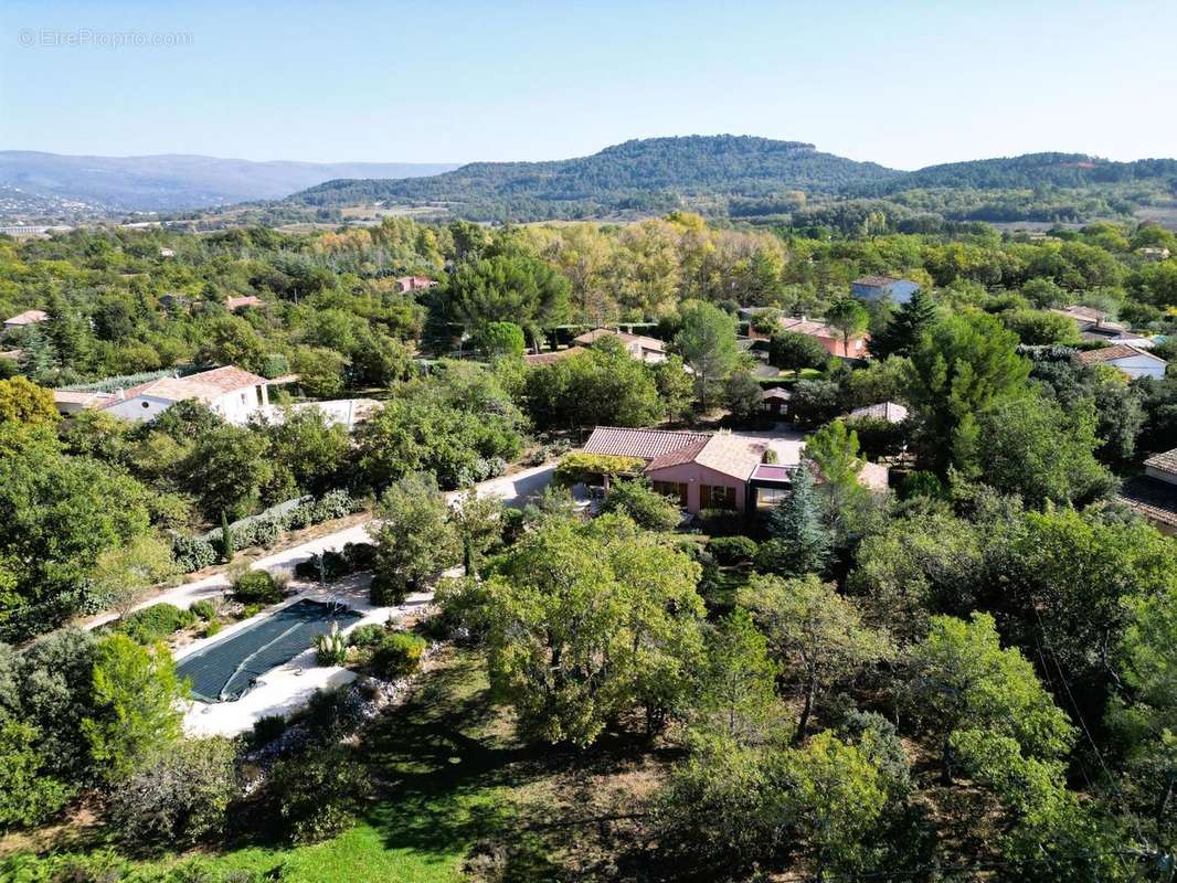 Photo 2 - Maison à SAINT-SATURNIN-LES-APT