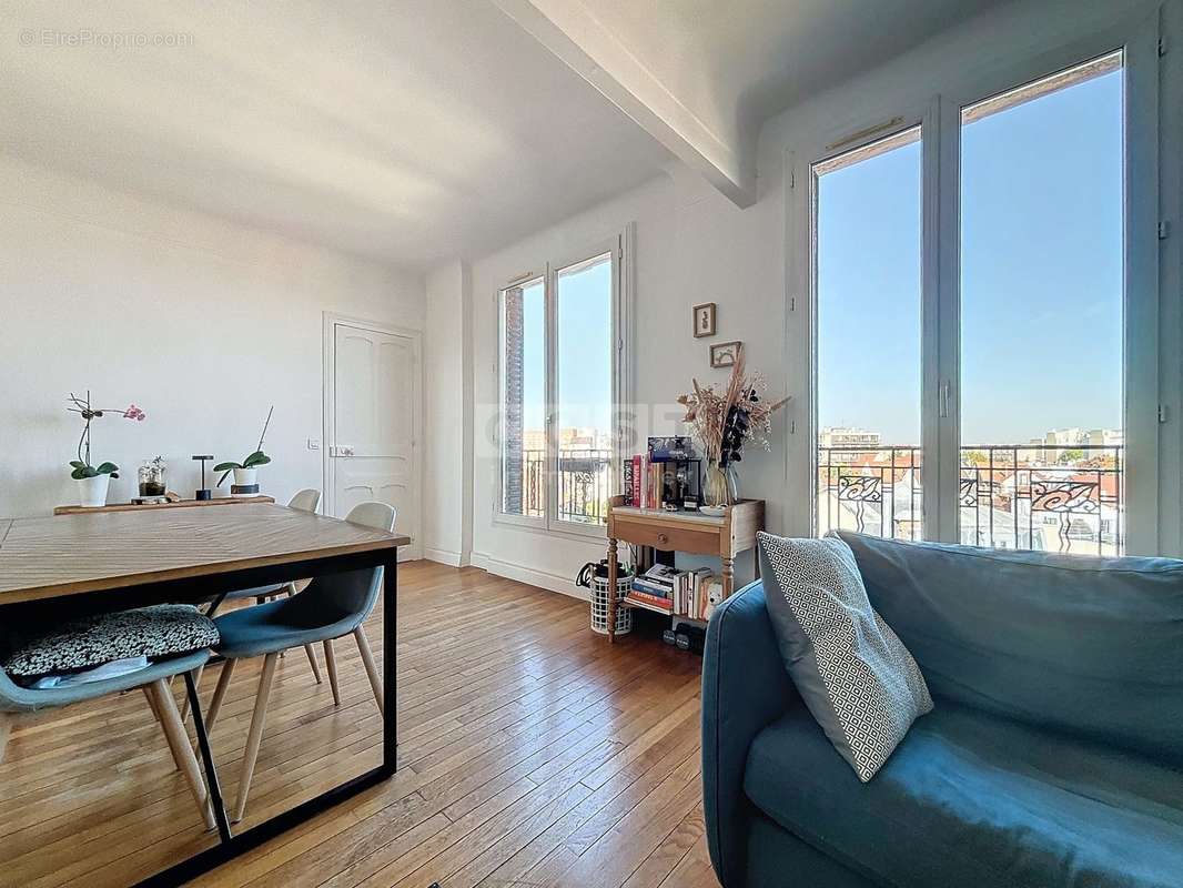 Appartement à COLOMBES