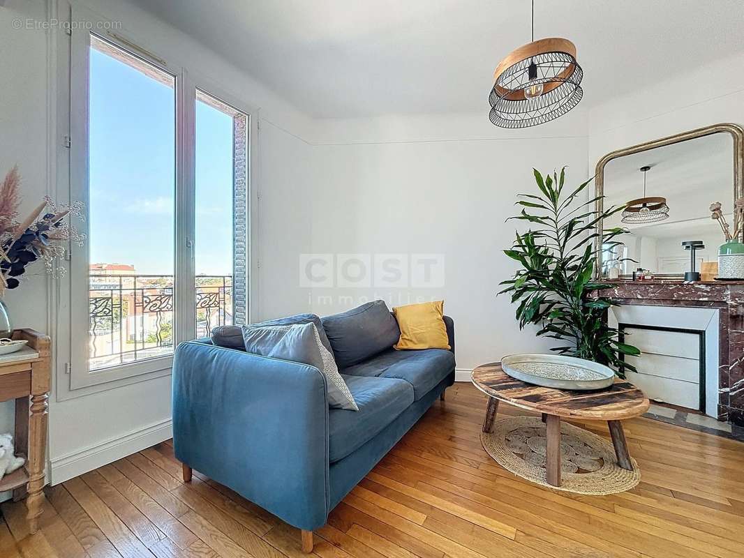 Appartement à COLOMBES