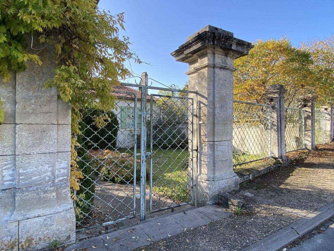 Maison à BRANTOME