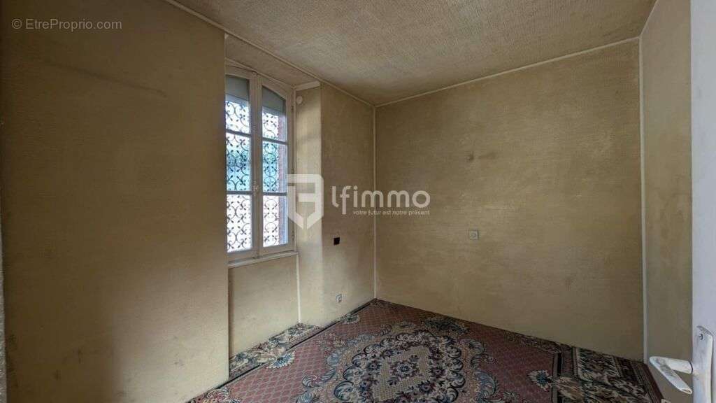 Appartement à COUIZA