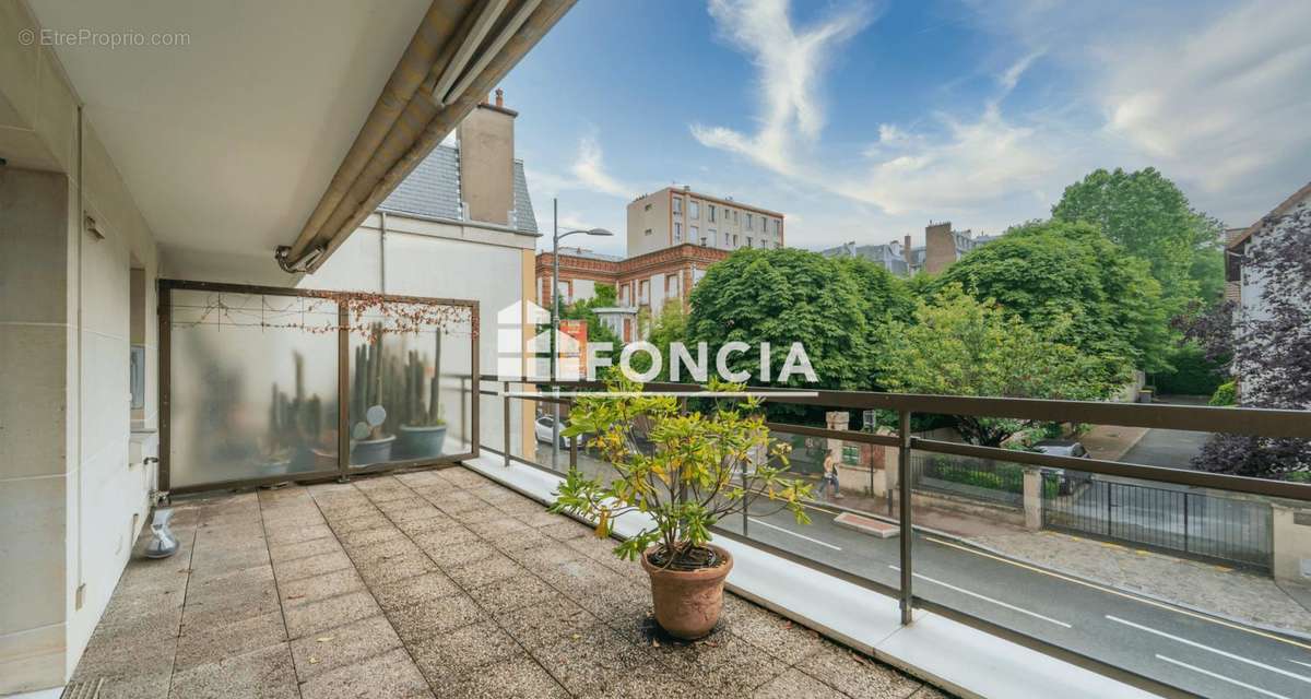 Appartement à ENGHIEN-LES-BAINS