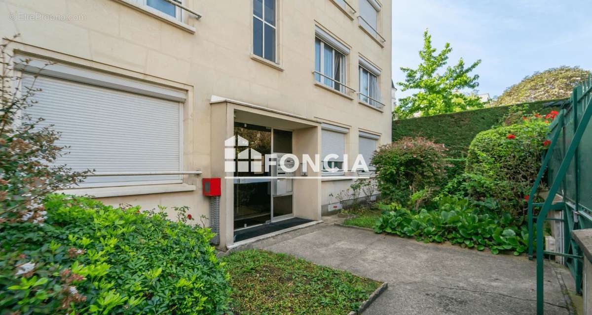 Appartement à ENGHIEN-LES-BAINS