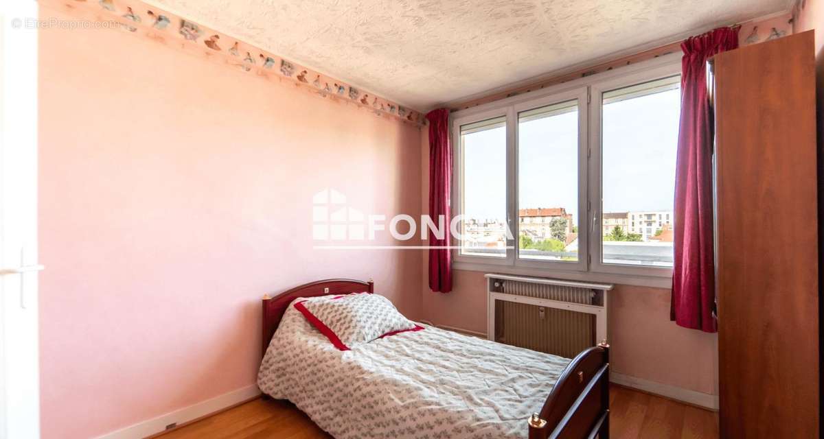 Appartement à ENGHIEN-LES-BAINS