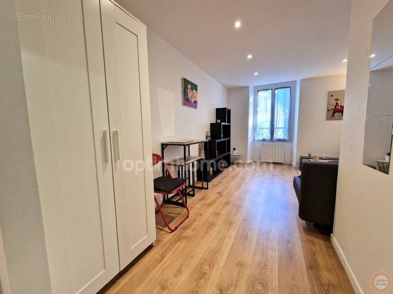 Appartement à SAINT-GERMAIN-LES-ARPAJON