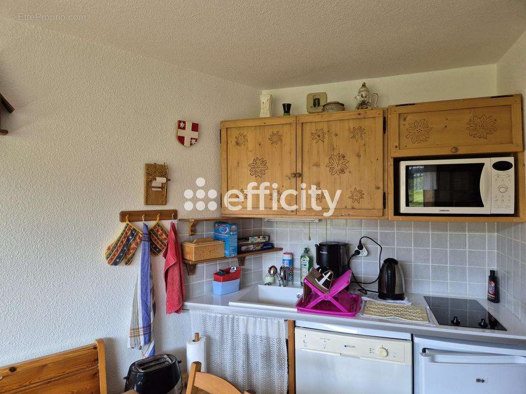 Appartement à MORILLON