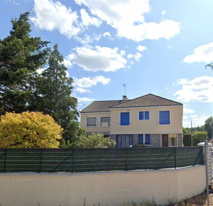 Maison à BELLERIVE-SUR-ALLIER