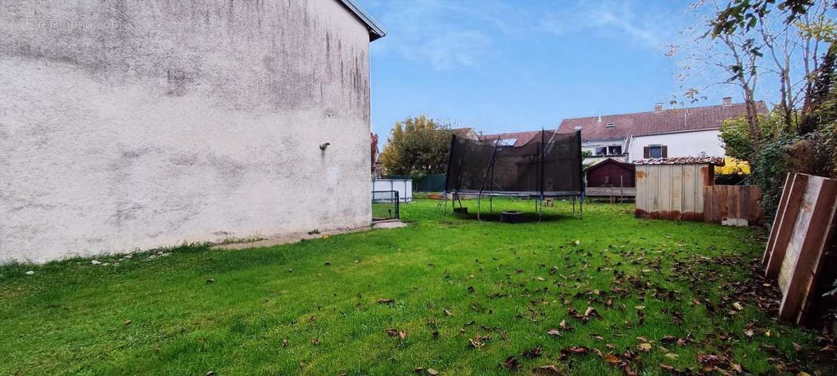 Maison à BREUCHES