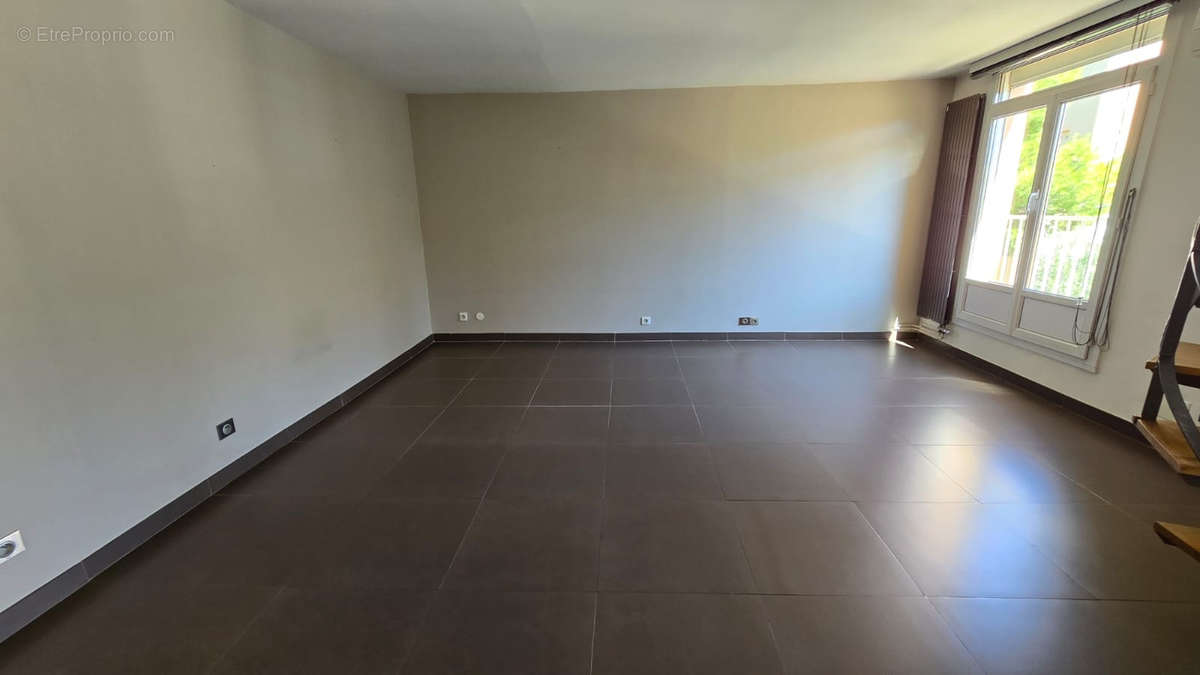 Appartement à MARSEILLE-9E