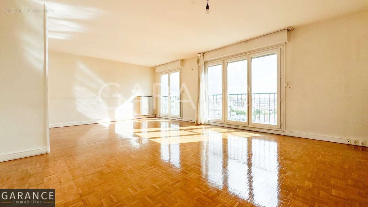 Appartement à PARIS-12E