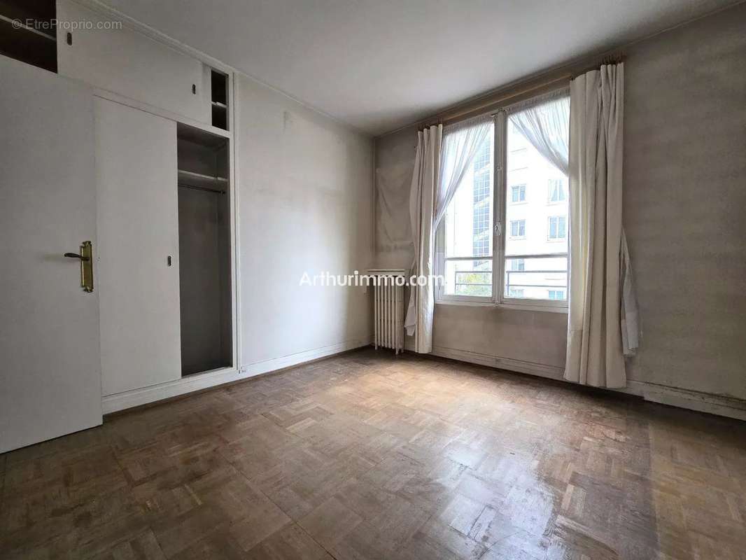 Appartement à PARIS-12E