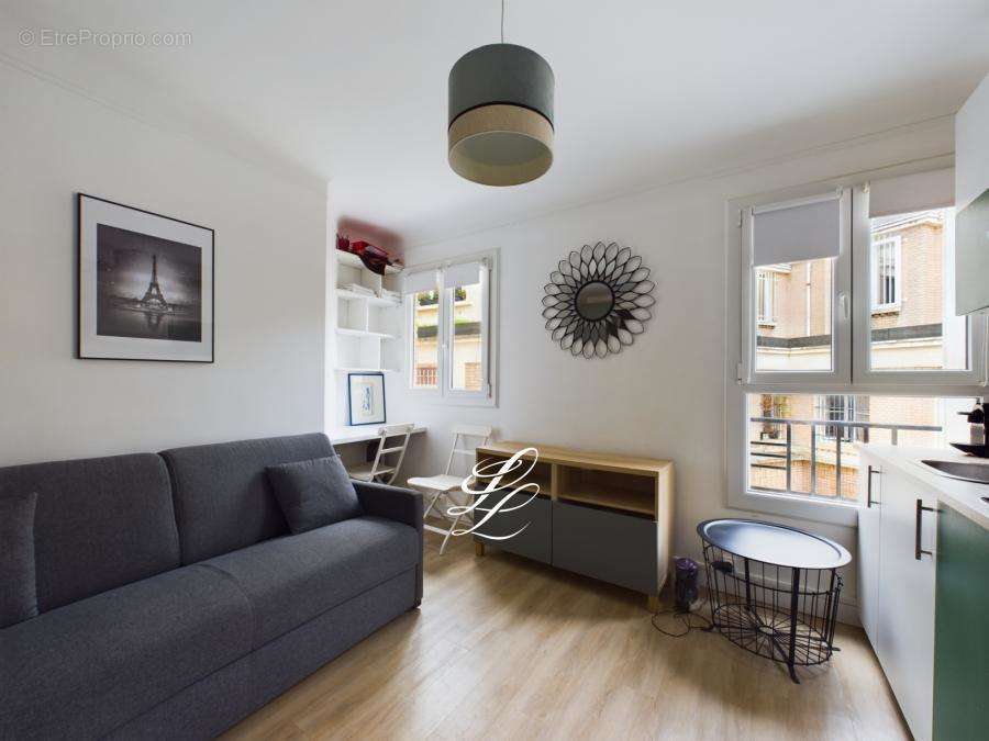 Appartement à PARIS-7E