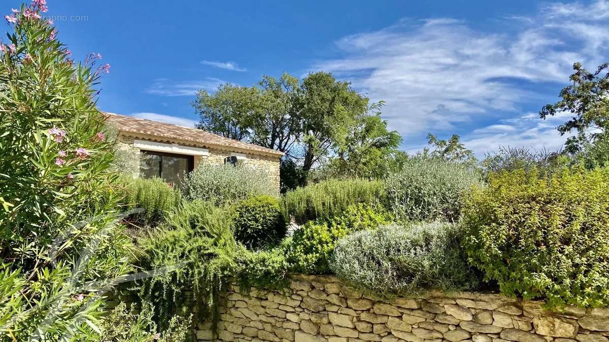 Maison à CABRIERES-D&#039;AVIGNON