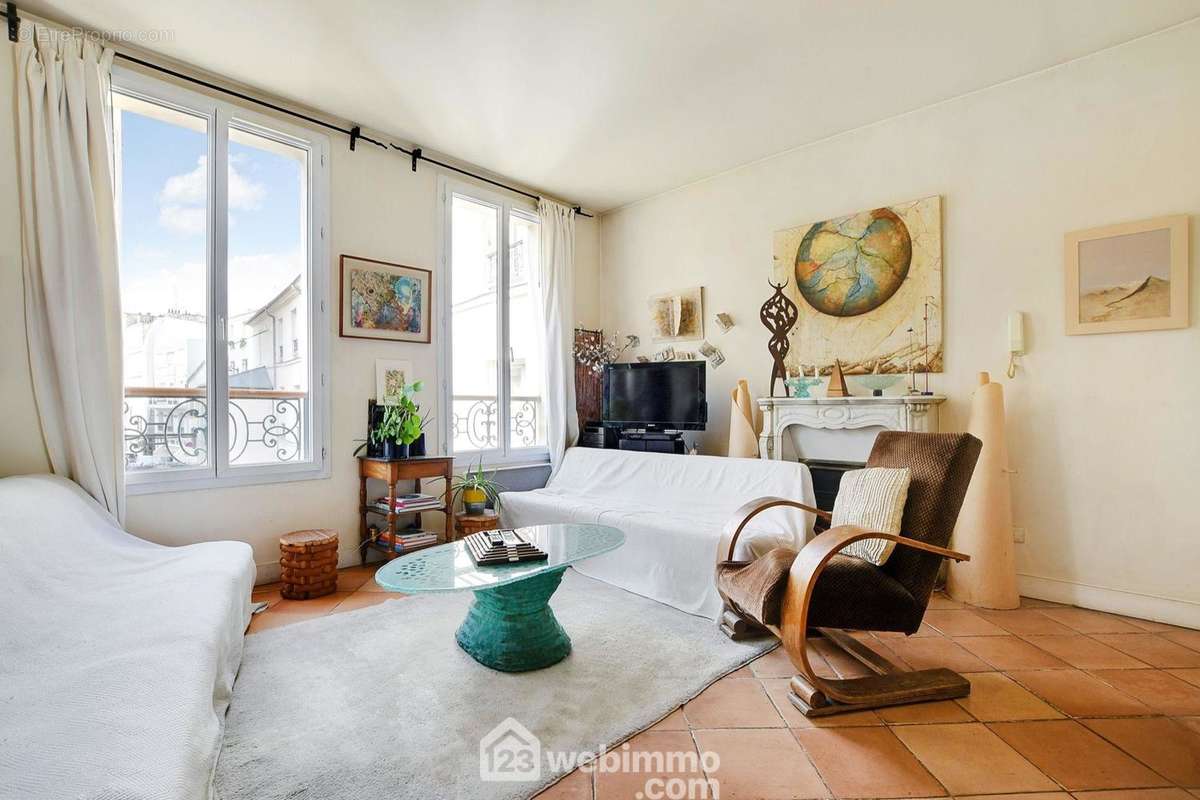 Appartement à PARIS-10E