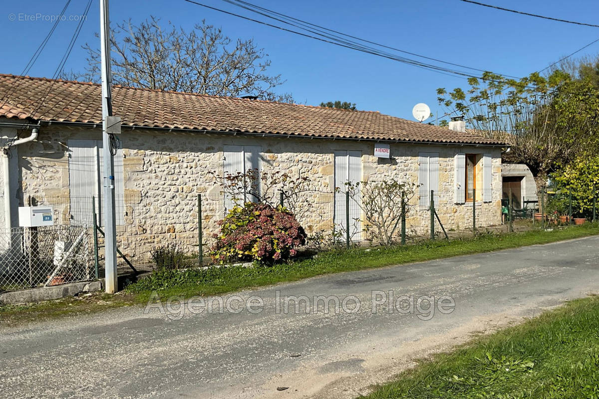 Maison à QUEYRAC