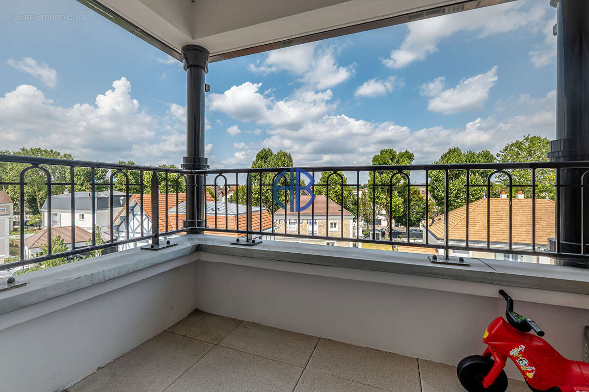 Appartement à LE BLANC-MESNIL