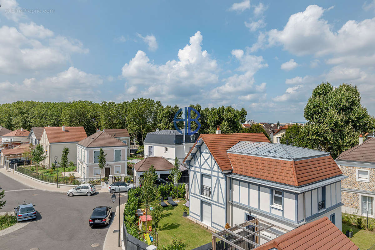 Appartement à LE BLANC-MESNIL