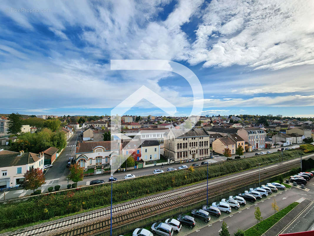 Appartement à MONTCEAU-LES-MINES