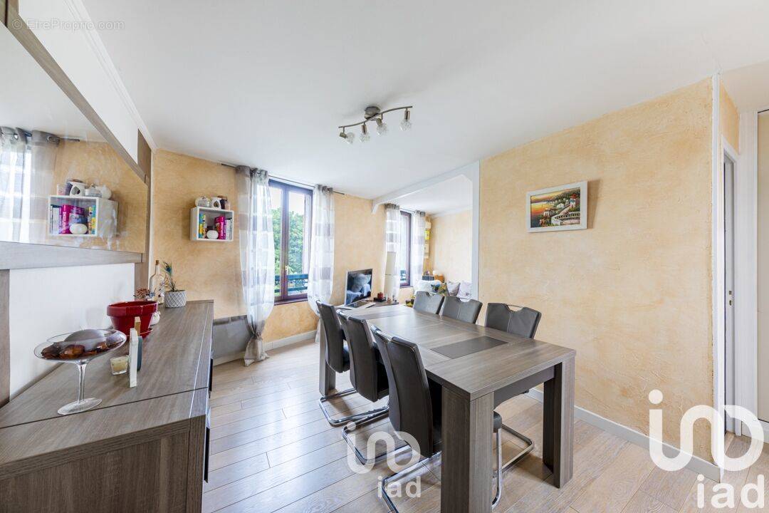 Photo 2 - Appartement à SAINT-OUEN-L&#039;AUMONE