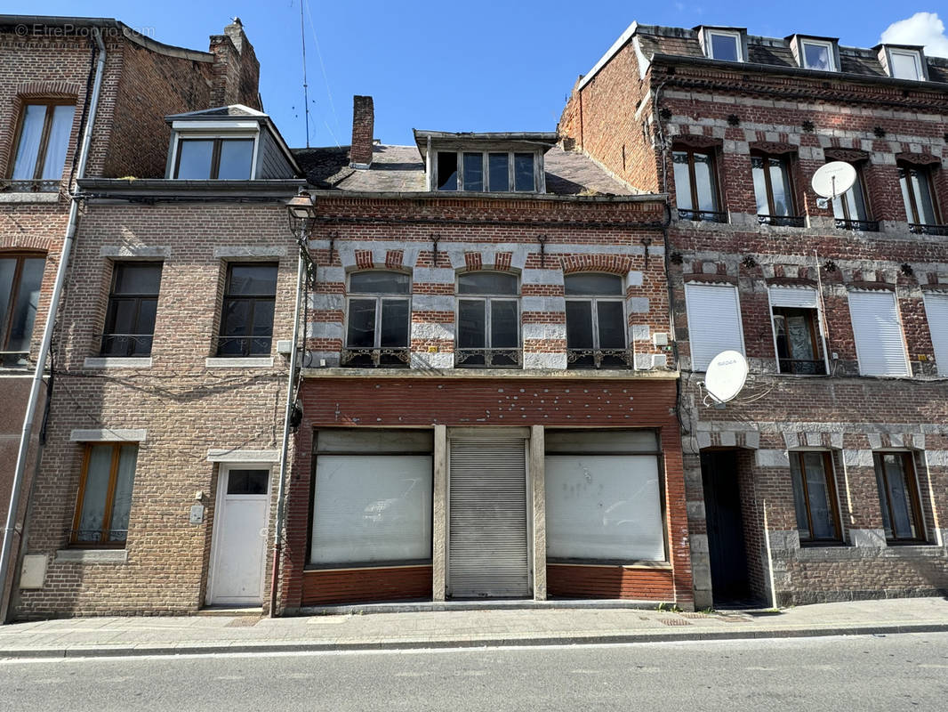 Appartement à AVESNES-SUR-HELPE