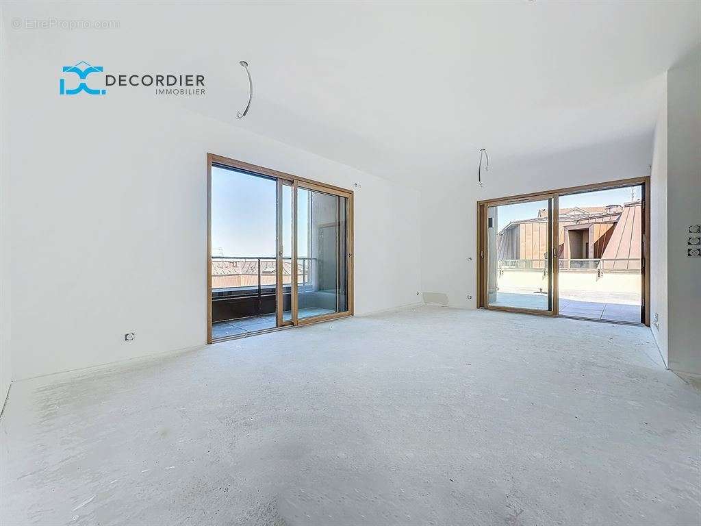 Appartement à EVIAN-LES-BAINS