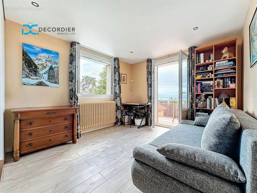 Appartement à EVIAN-LES-BAINS