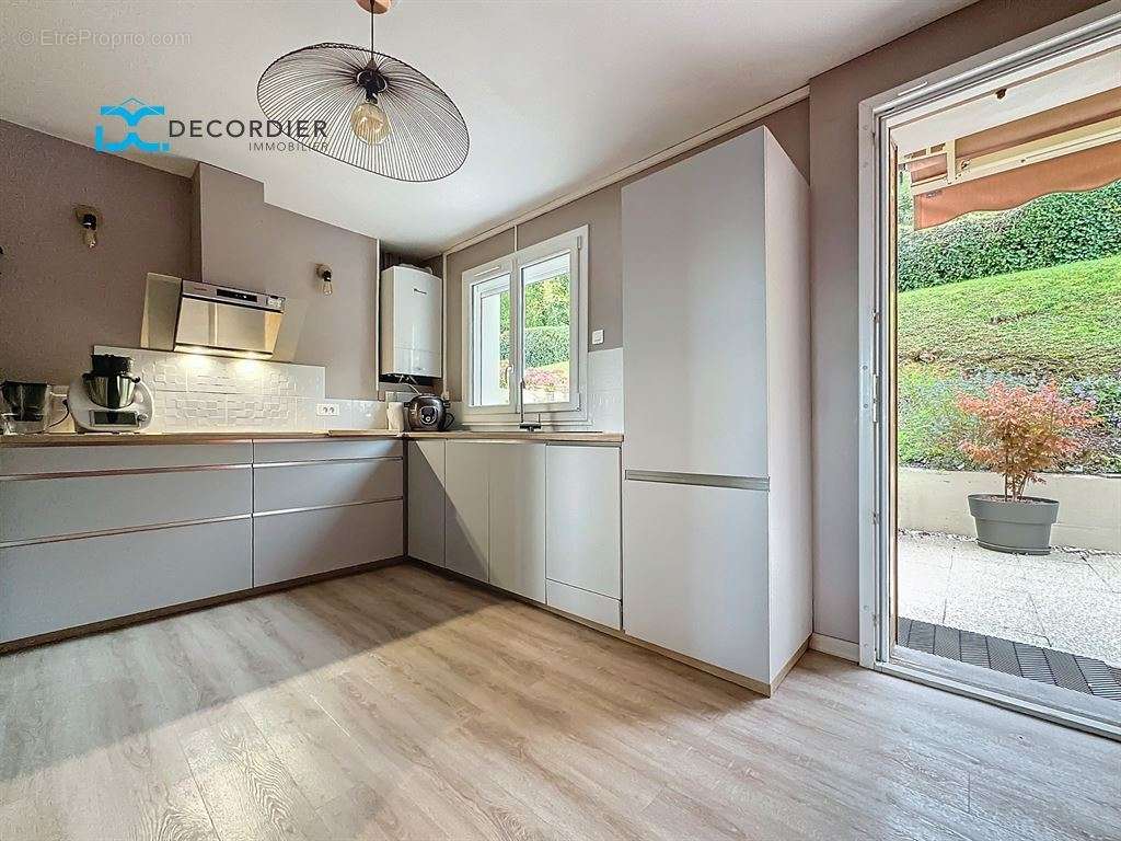 Appartement à EVIAN-LES-BAINS