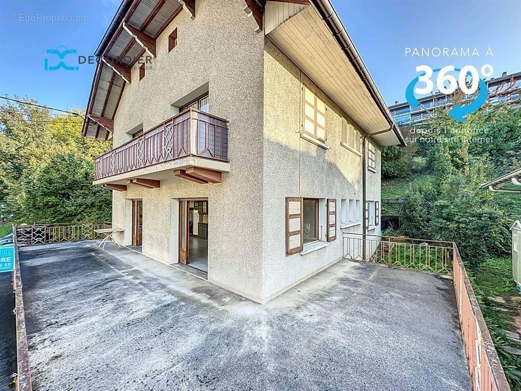 Appartement à EVIAN-LES-BAINS