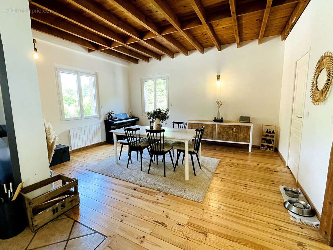 Appartement à SAINT-MARCELLIN-EN-FOREZ