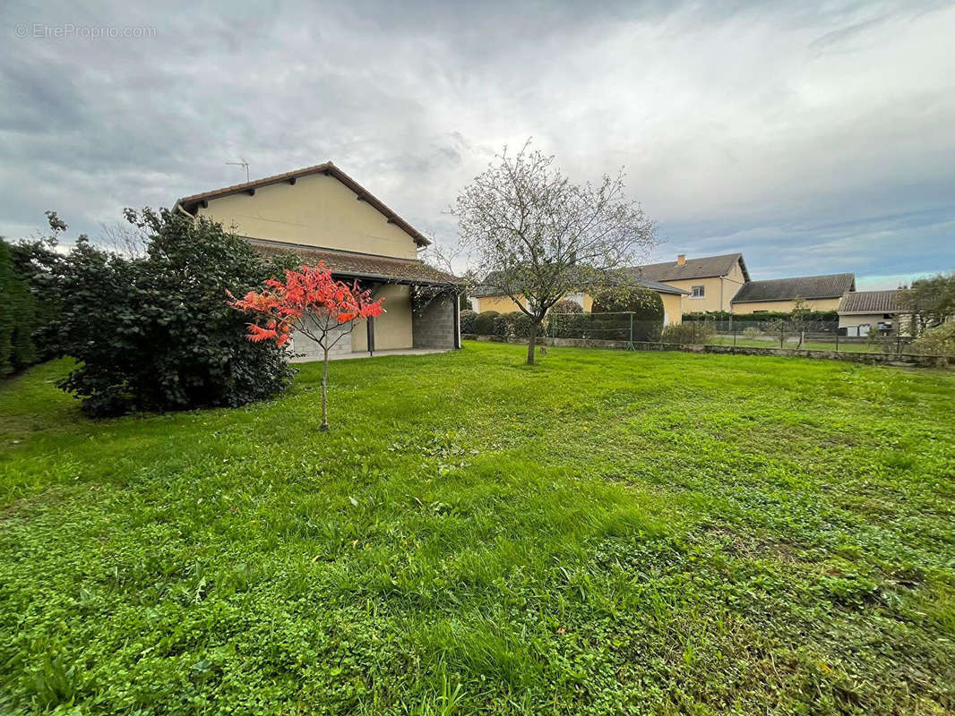 Maison à SAINT-MARCELLIN-EN-FOREZ