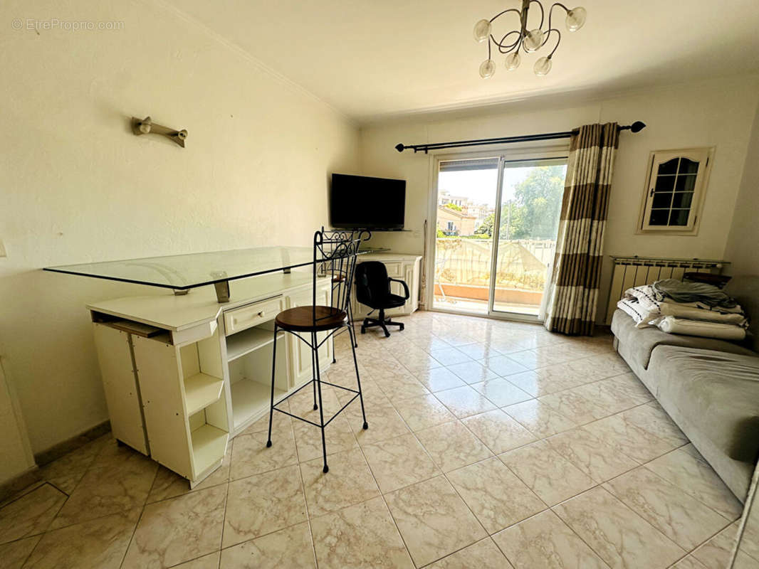 Appartement à CAGNES-SUR-MER