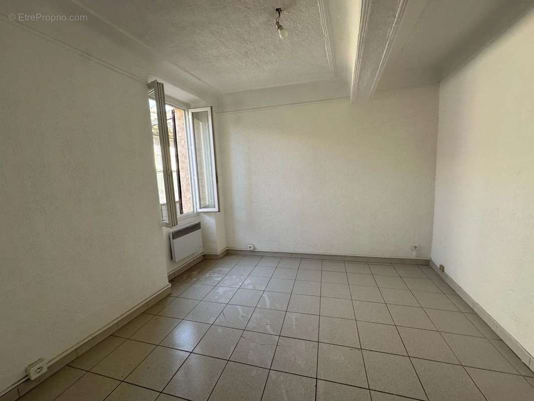 Appartement à GATTIERES