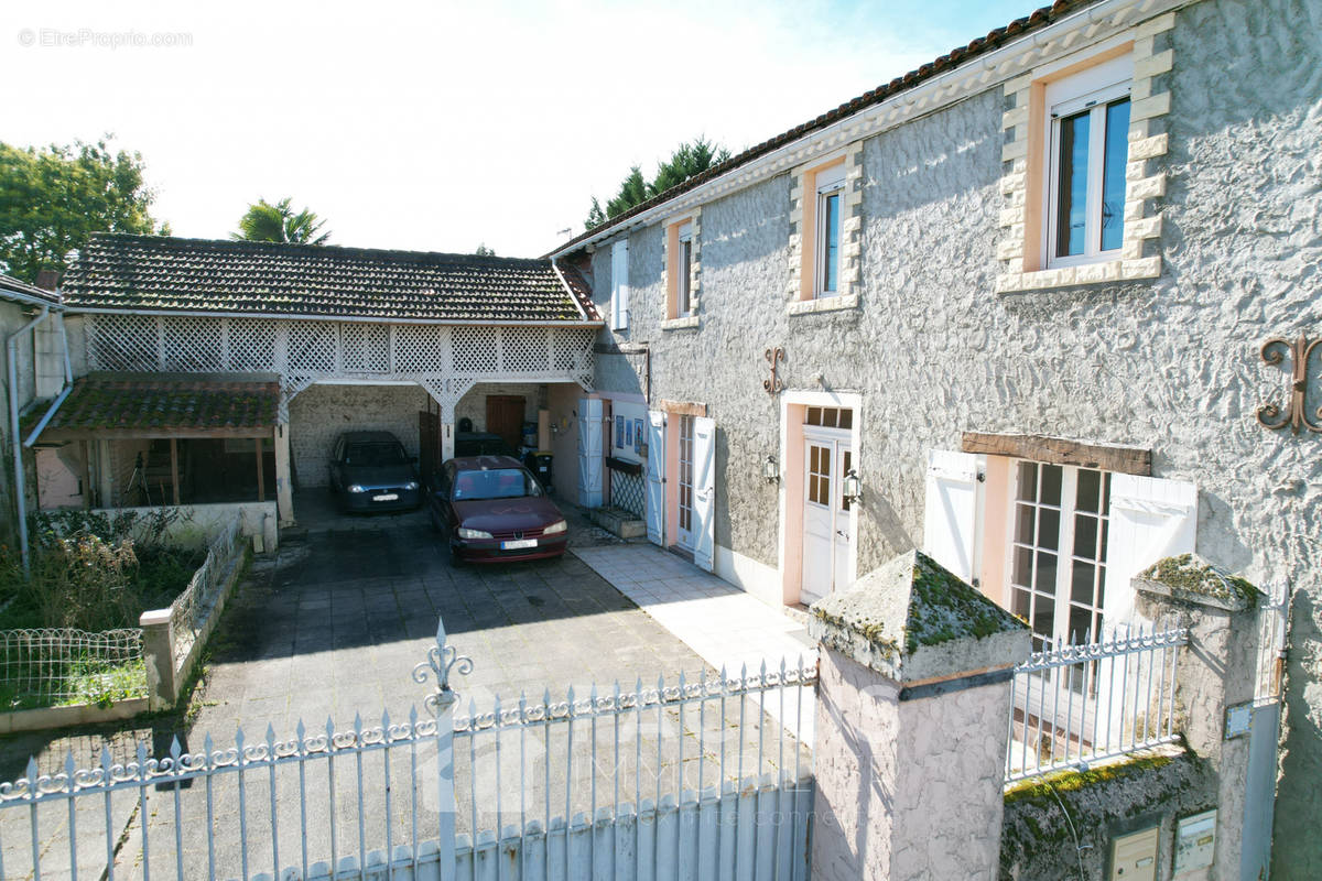 Maison à MAUBOURGUET