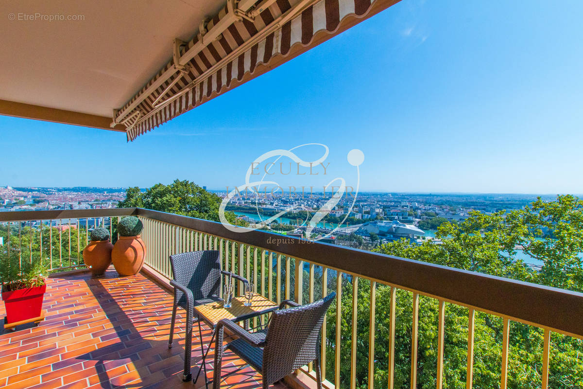 Appartement à SAINTE-FOY-LES-LYON