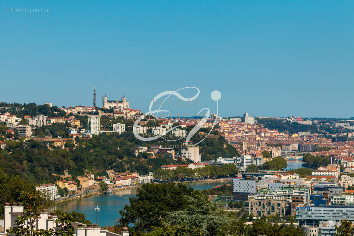 Appartement à SAINTE-FOY-LES-LYON