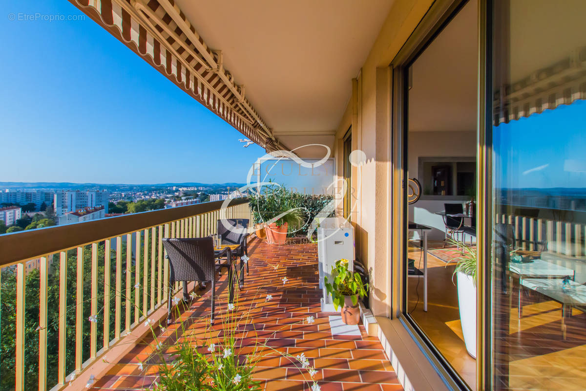 Appartement à SAINTE-FOY-LES-LYON