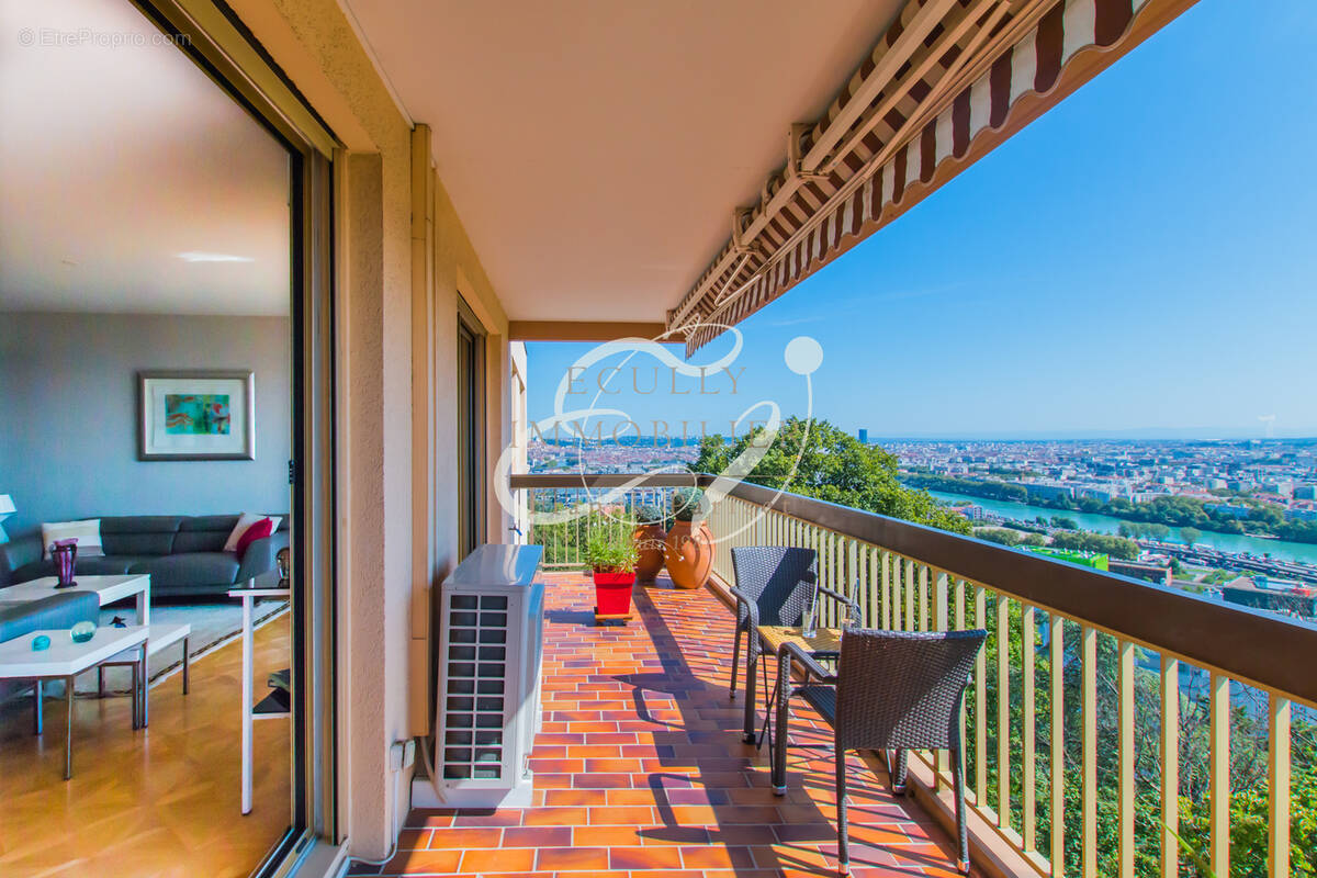 Appartement à SAINTE-FOY-LES-LYON