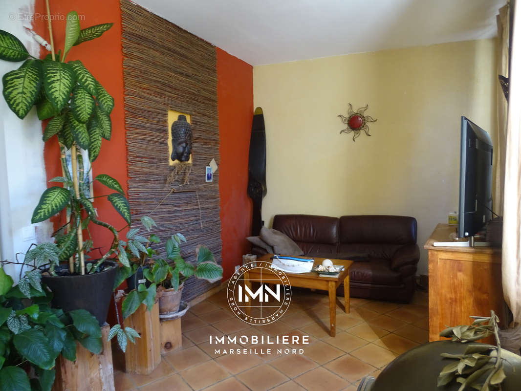 Appartement à MARSEILLE-7E