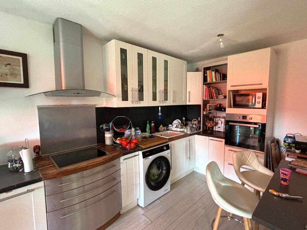 Appartement à MARSEILLE-12E