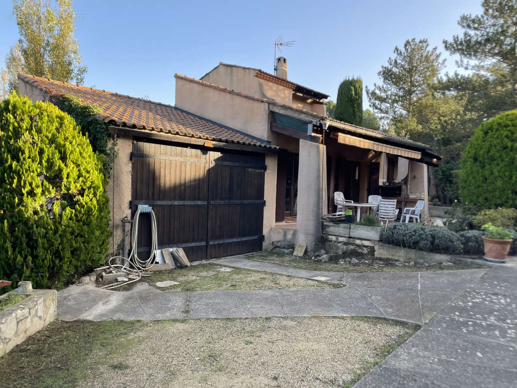 Maison à SAINT-CANNAT