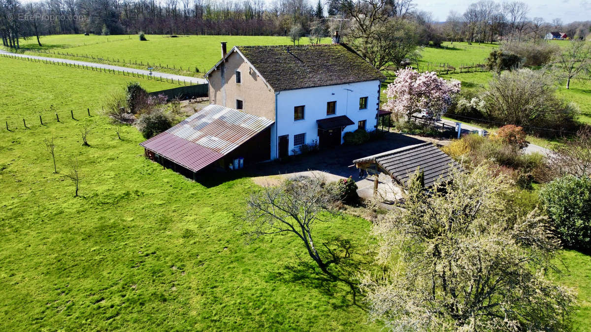 Maison à FOUGEROLLES