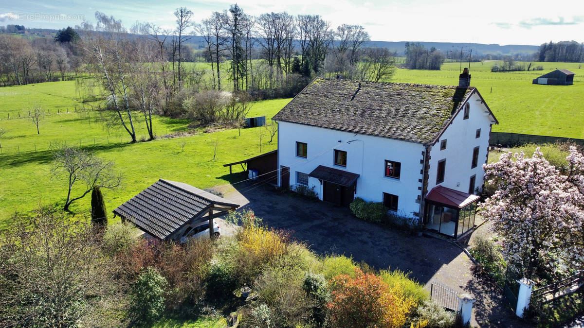 Maison à FOUGEROLLES