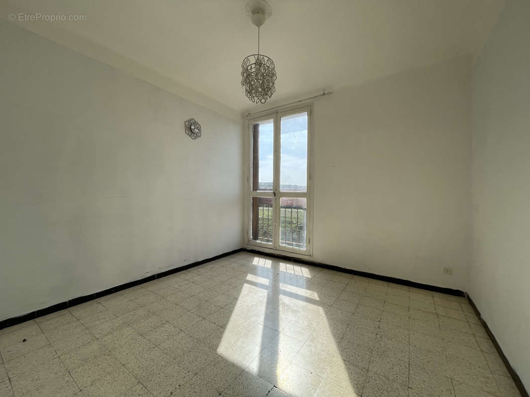 Appartement à MARSEILLE-15E