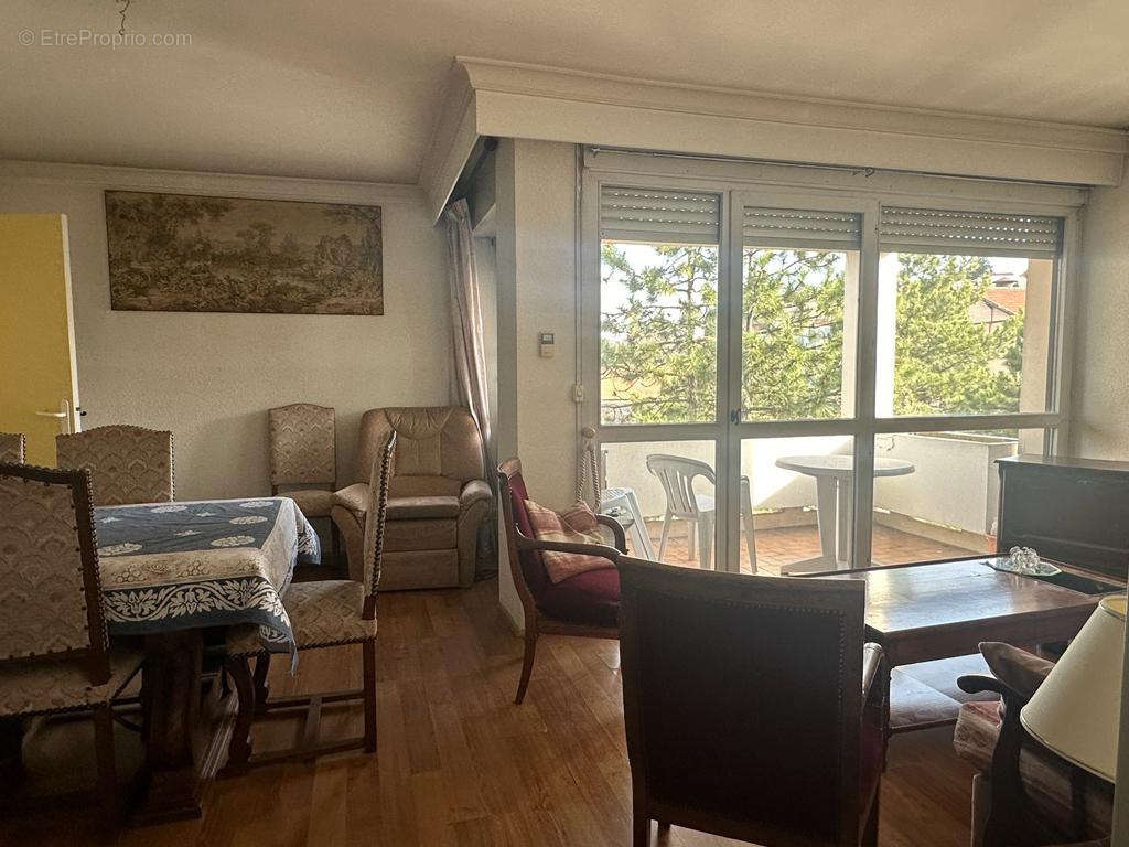 Appartement à SAINT-ETIENNE