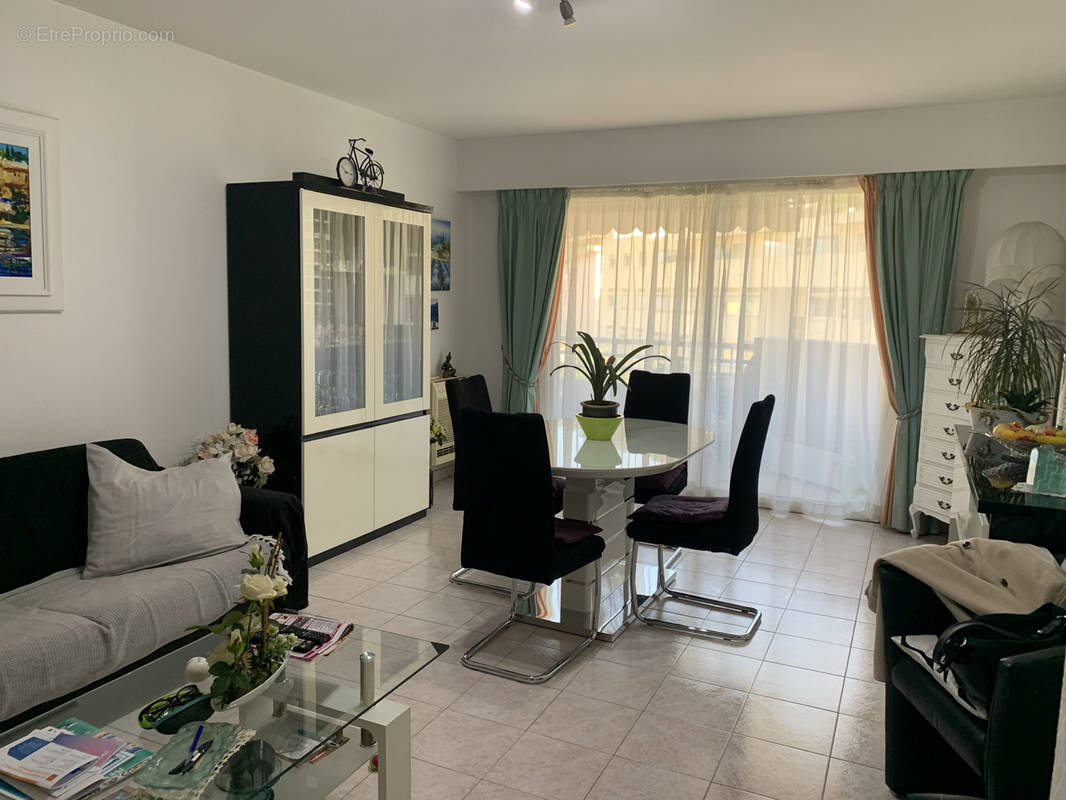 Appartement à MENTON