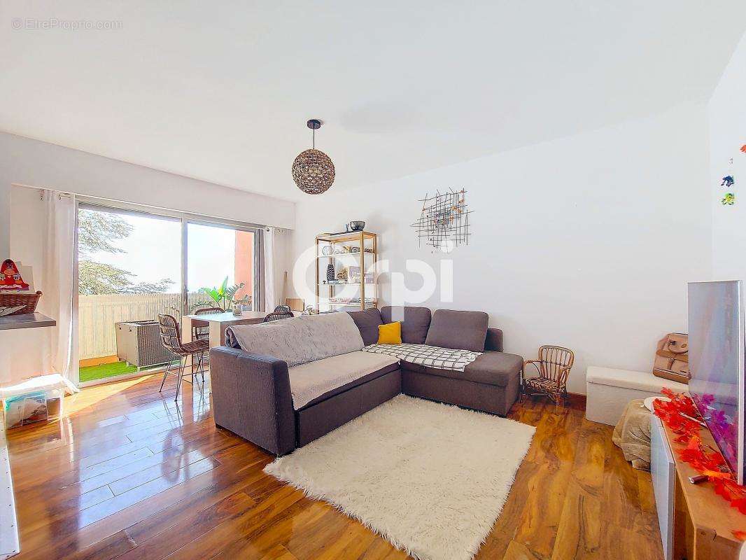 Appartement à VILLENEUVE-LOUBET