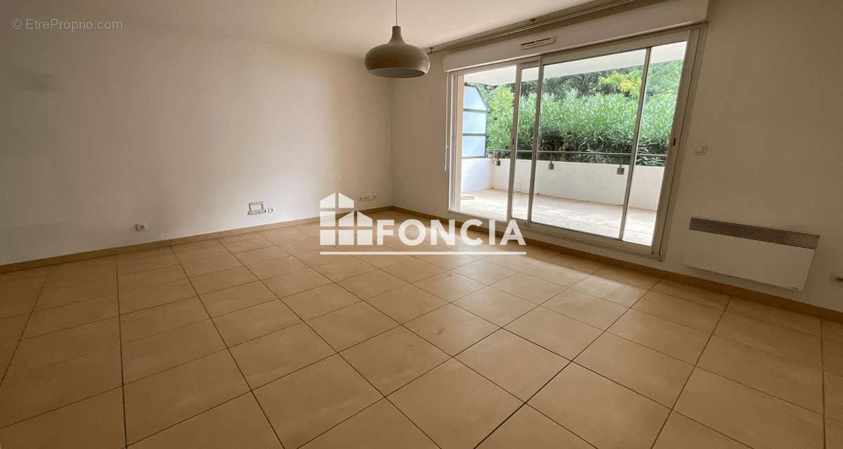 Appartement à MARSEILLE-12E