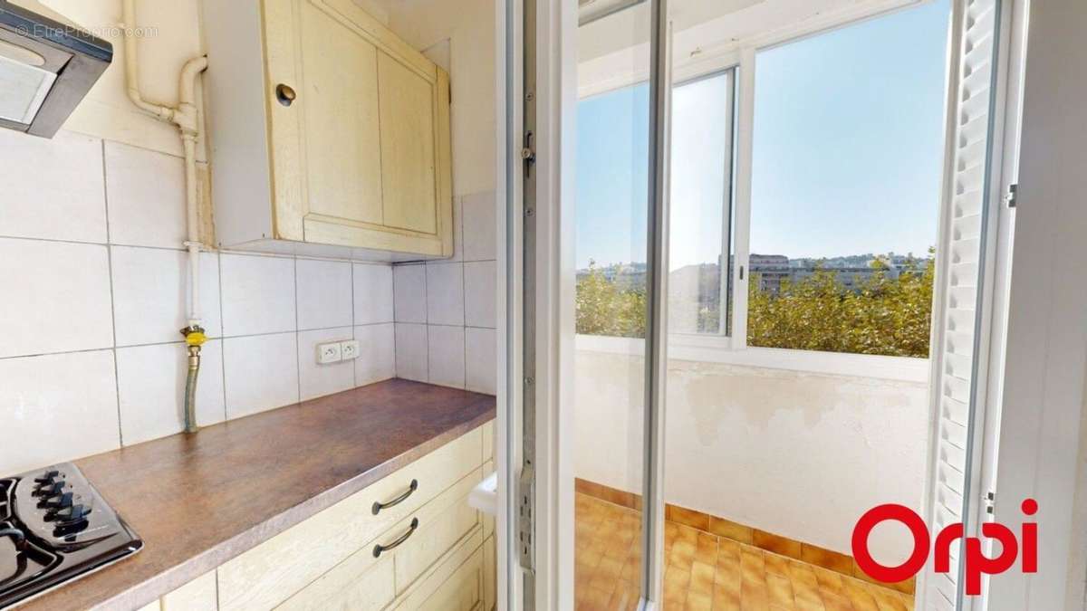 Appartement à MARSEILLE-8E