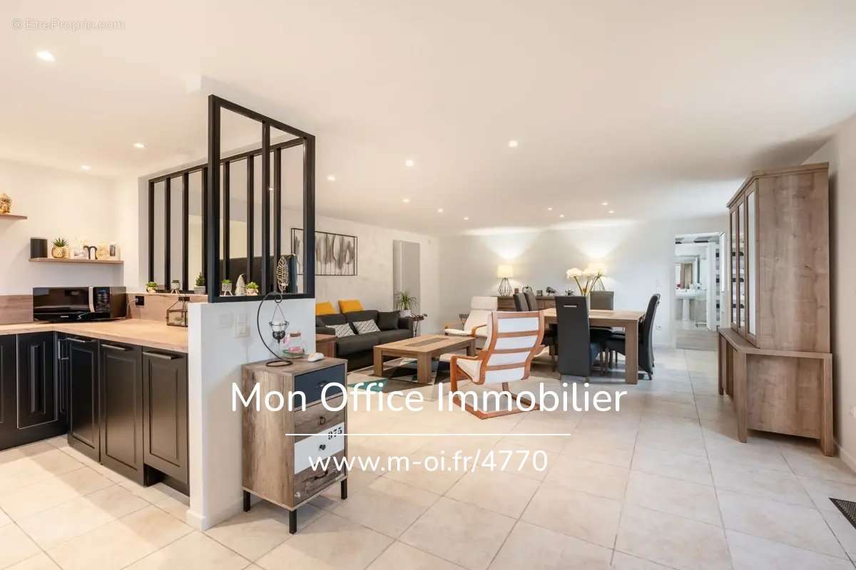 Appartement à SAINT-RAPHAEL